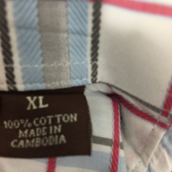 Perry Ellis Plaid Button down shirt - Picture 6 of 6